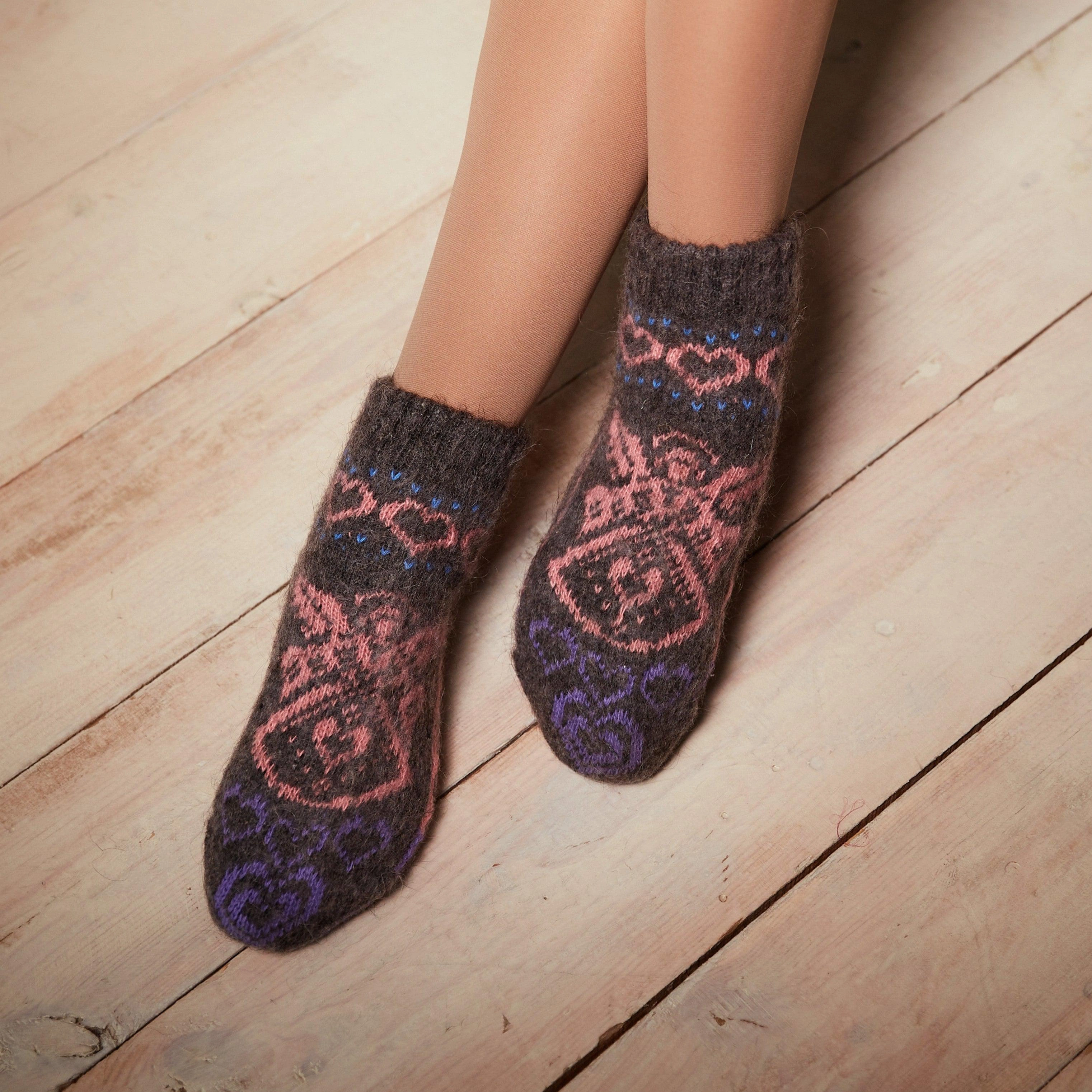 Angel Kisses & Goat Wool Comfort: Low-Cut Socks for Her