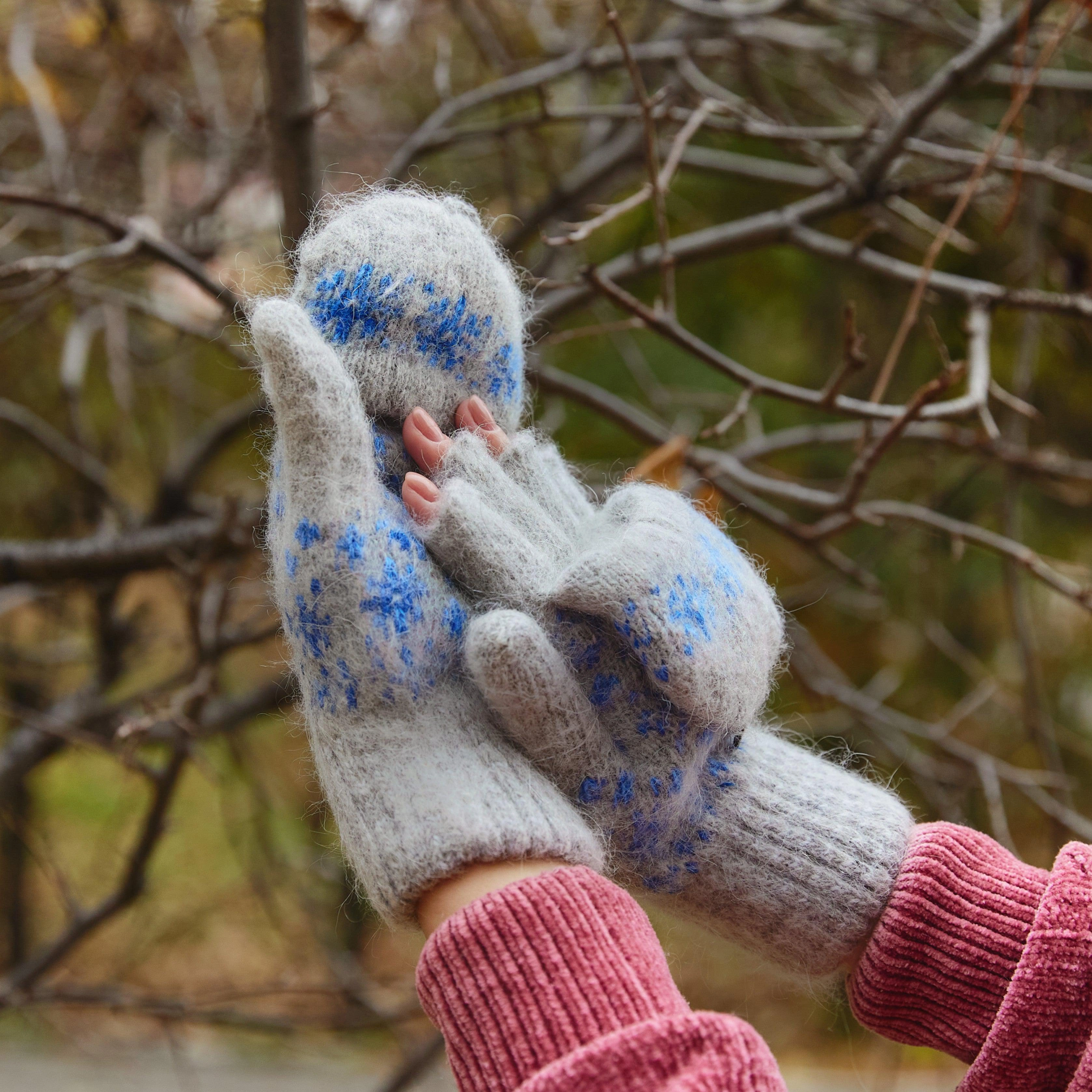Cozy Blue Blizzard Goat Wool Mittens: Winter Warmth for Women!
